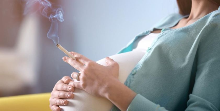 أضرار التدخين على الحامل