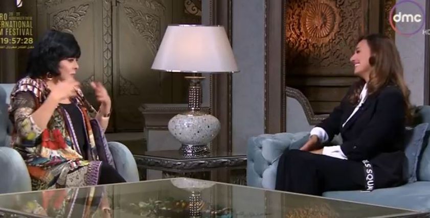 حلا شيحة مع إسعاد يونس