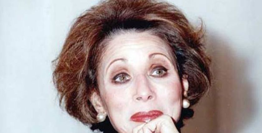 النجمة لبنى عبدالعزيز