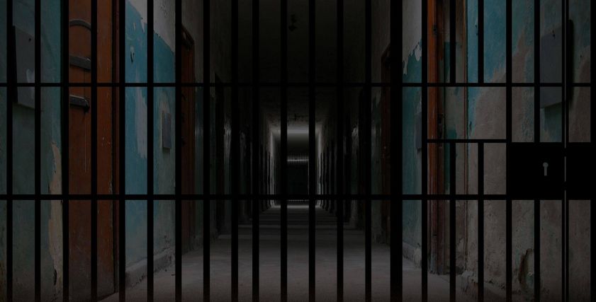 «قروض حسنة وإيصالات أمانة ».. طريق السيدات للانتحار