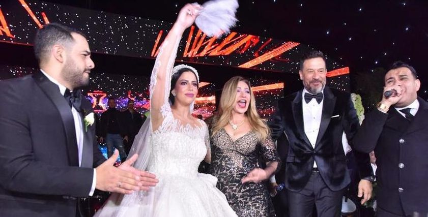 لقطات من حفل زفاف ابنة ماجد المصري.. مدربة ملاكمة