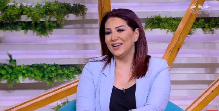 وفاء عامر