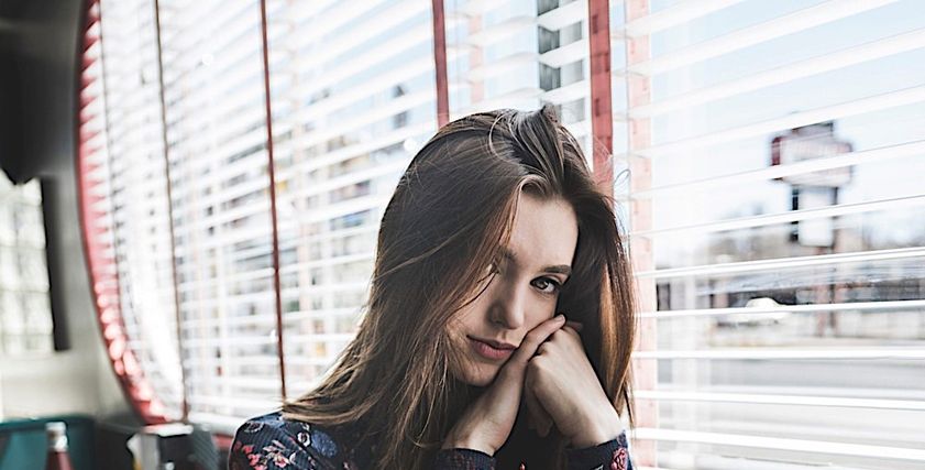 العلاقة بين الحالة العاطفية والأبراج