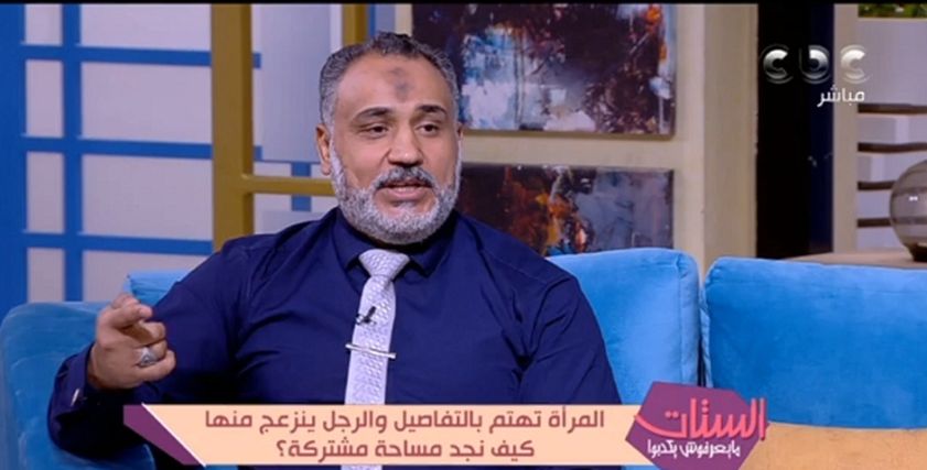 عمرو عزب