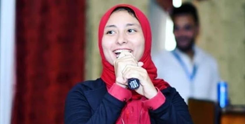 سالي هاشم