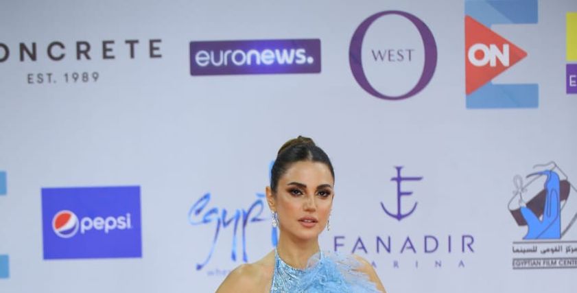 الفنانة درة