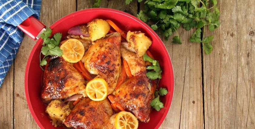فراخ مشوية بالزبادي والمستردة