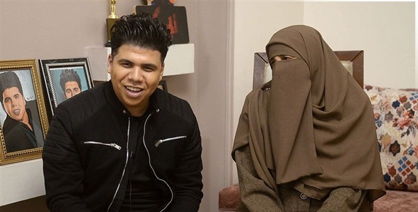 عمر كمال ووالدته