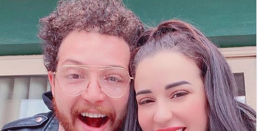 أسما شريف منير وزوجها