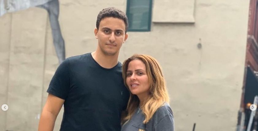مها الصغير وابنها ياسين
