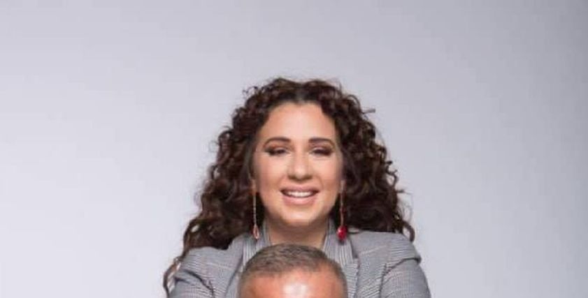 ابنة شريف منير تحتفل بعيد زواجها من محمود حجازي
