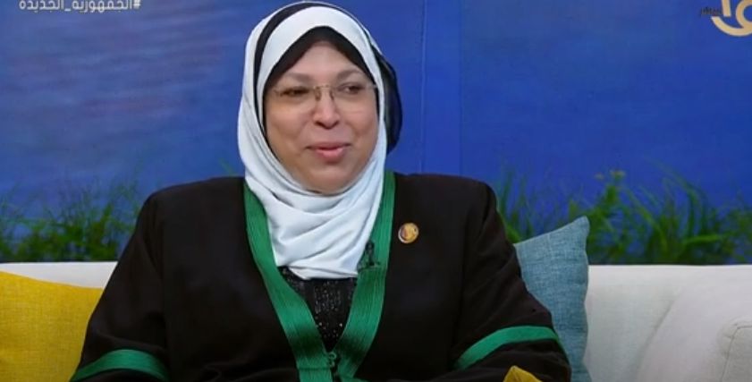 الدكتورة نيفين مختار واعظة بوزارة الاوقاف ومسؤول فتوى السيدات بمسجد السيدة نفيسة