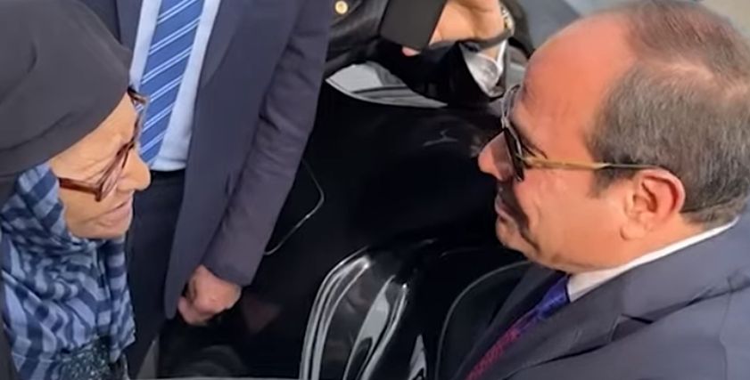 الرئيس السيسي والمسنة اليوم
