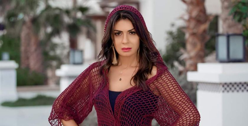 الفنانة نجلاء بدر