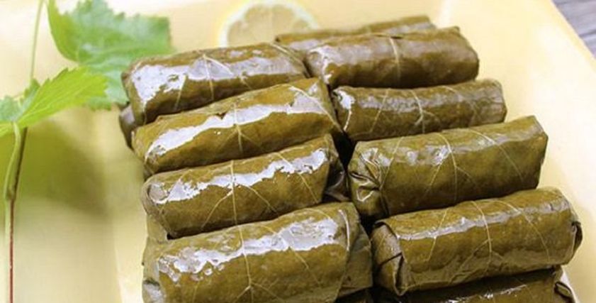 محشى ورق عنب باللحمة المفرومة