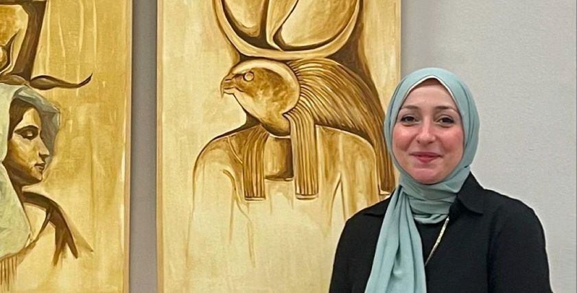 الفنانة مي السباعي