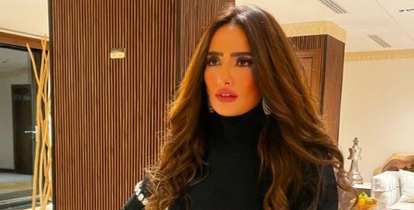 الفنانة زينة