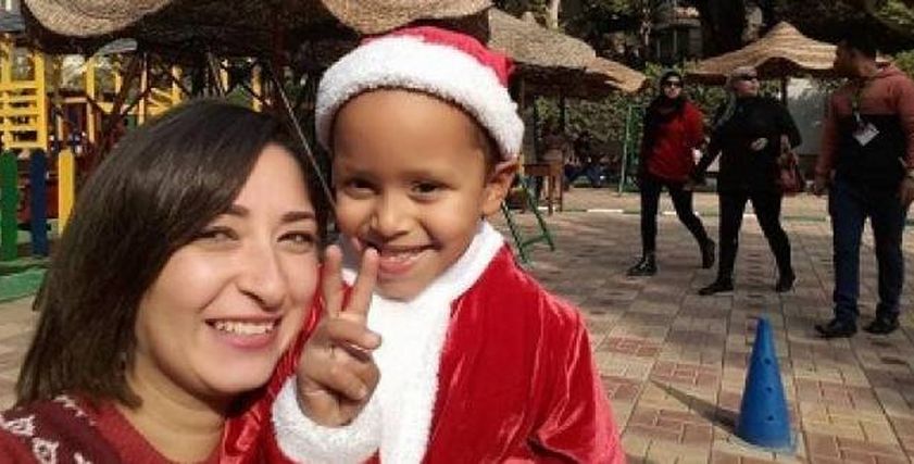 «صفاء» صحفية ومُعدة برامج وأم ومُطلقة: شعورى بالتقصير تجاه ابنى لا يفارقنى