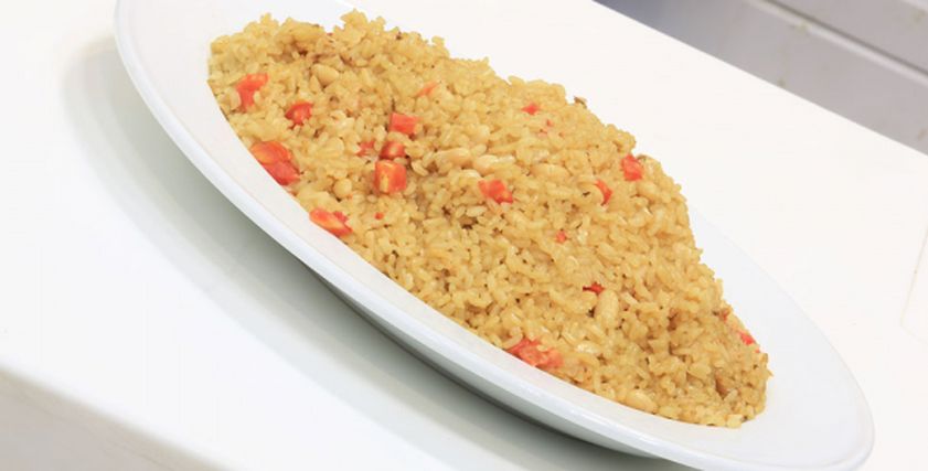 الأرز بالفاصولياء والطماطم