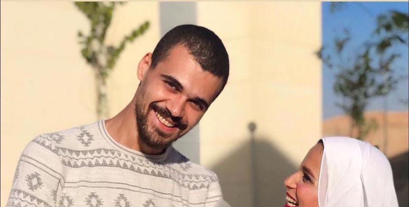 زوج يهدي زوجته بوكية رنجة وكفتة