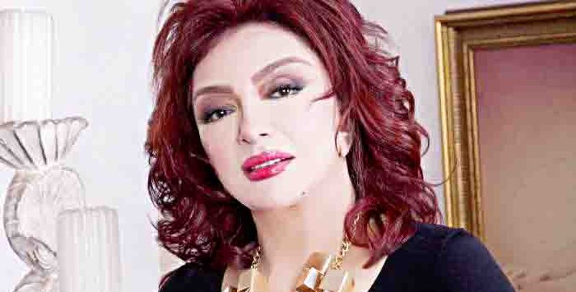 الفنانة نبيلة عبيد