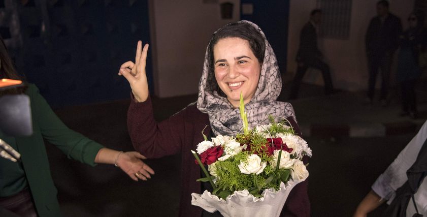 الصحفية المغربية هاجر الريسوني تغادر السجن بعد عفو ملكي