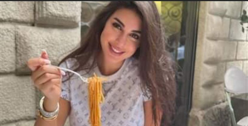 الفنانة ياسمين صبري