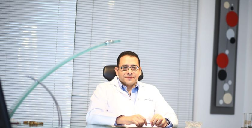 الدكتور عمرو حسن