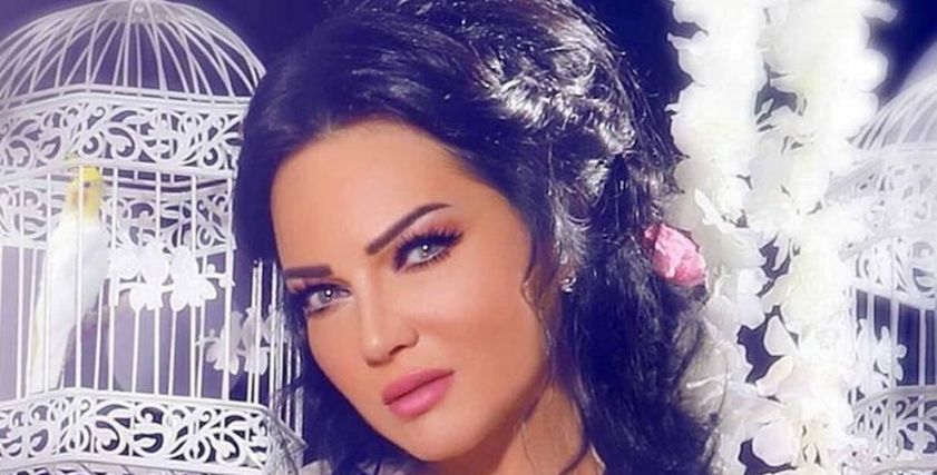 الفنانة صفاء سلطان