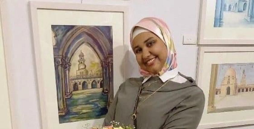 أحلام طالبة بكلية الفنون الجميلة