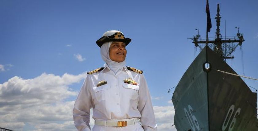 مني شندي