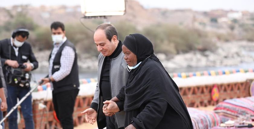 الرئيس عبد الفتاح السيسي والحاجة كوثر
