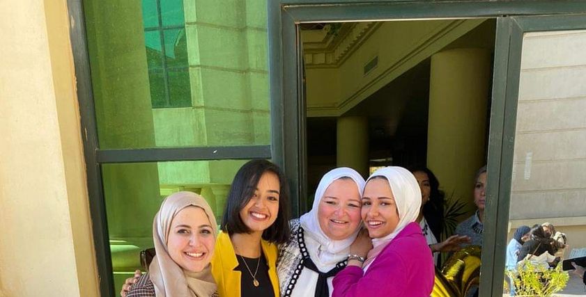 مشروع تخرج طالبات كلية الإعلام