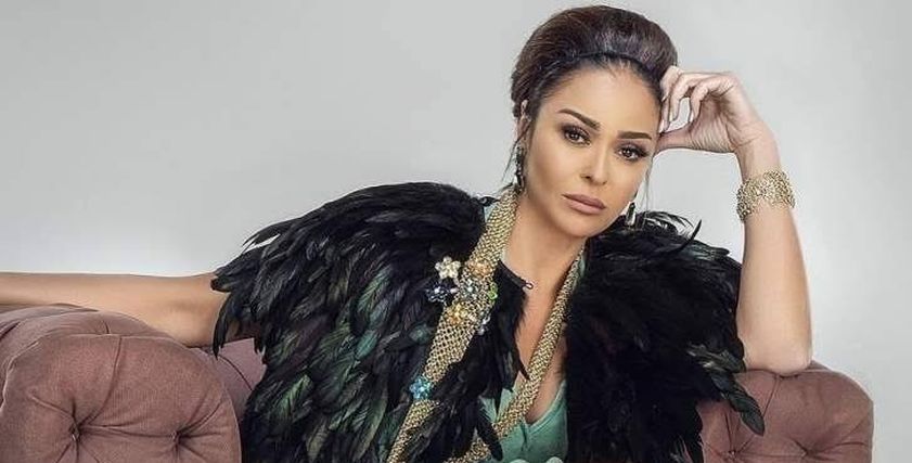 الفنانة داليا البحيري