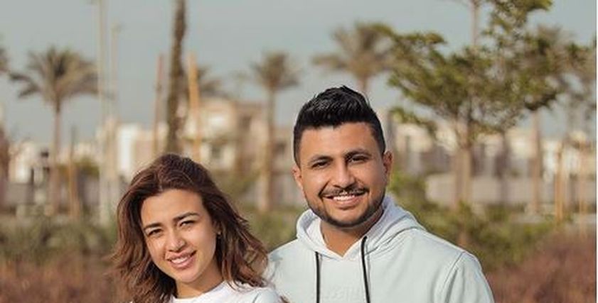 اليوتيوبر علي غزلان وفرح شعبان