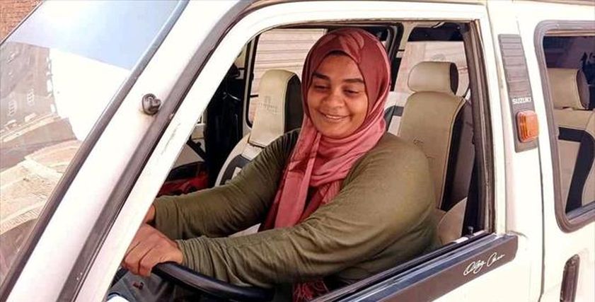 لبنى» ست بـ 100 راجل تعول أولادها الأربعة