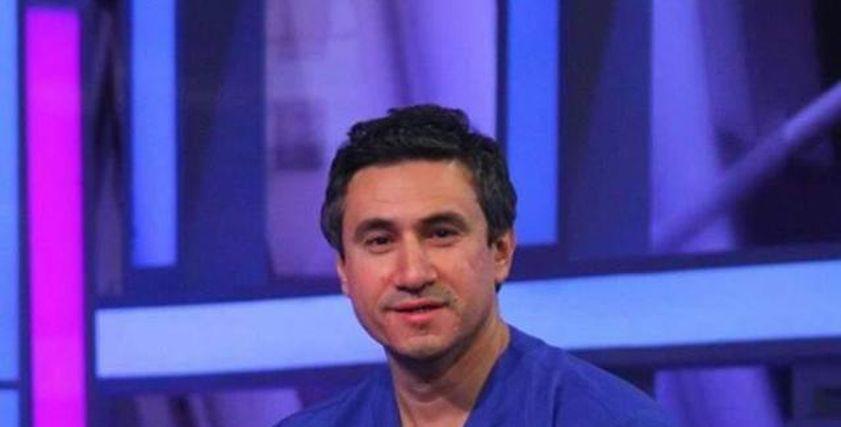 الدكتور عمرو عباسي استشارى النساء والتوليد والحقن المجهري بالمركز القومى للبحوث