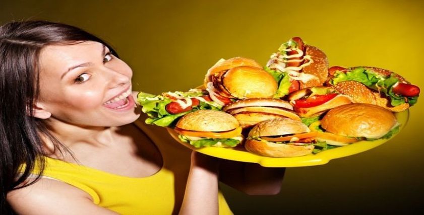 أضرار  تناول الطعام بسرعة