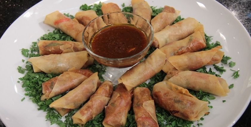 طريقة عمل سبرنج رول بالسوسيس