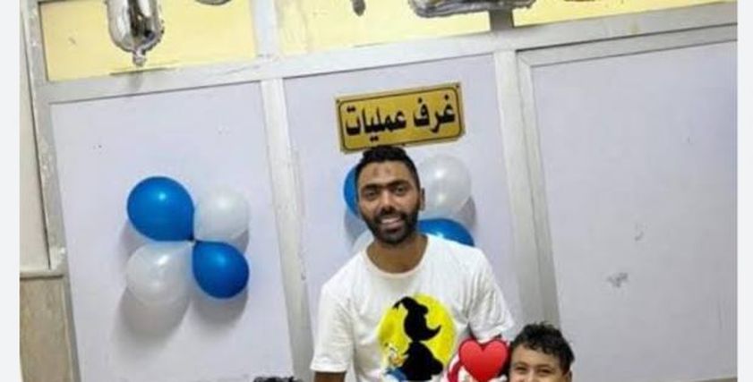 حسين الشحات وأولاده