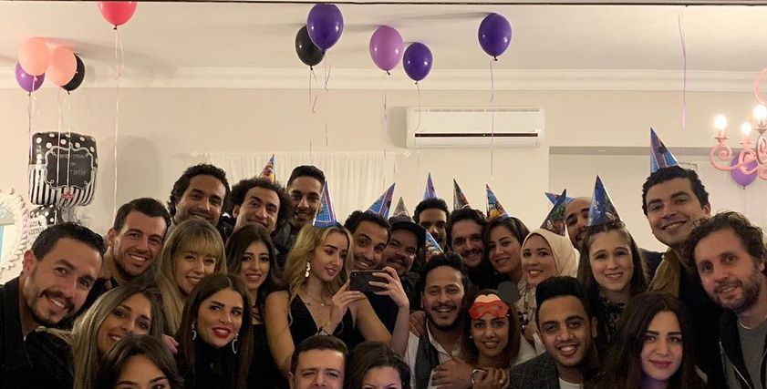 الفنانة هنا الزاهد تحتفل بعيد ميلادها