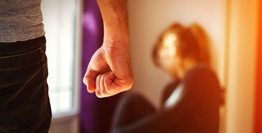 العنف ضد المرأة