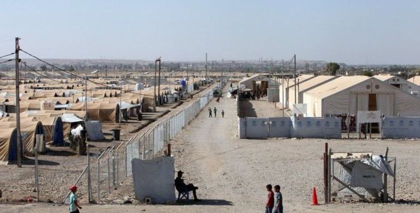 ضباط أمن عراقيون يقولون إن معظم النساء المحتجزان في مخيم حمام العليل تركيات