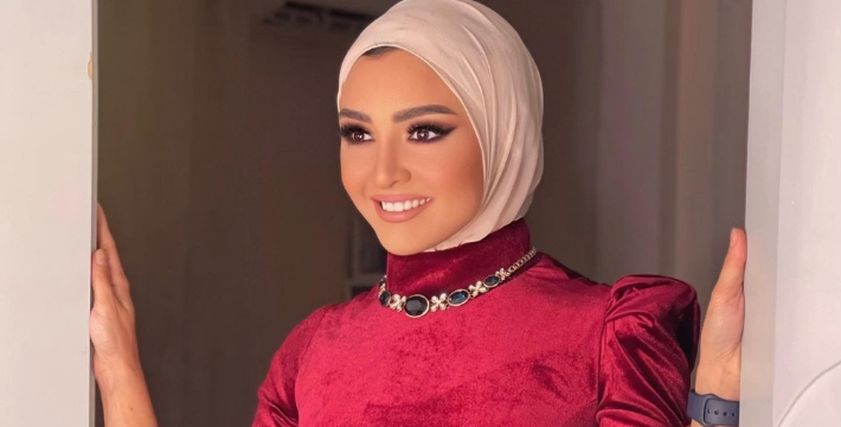هلا رشدي