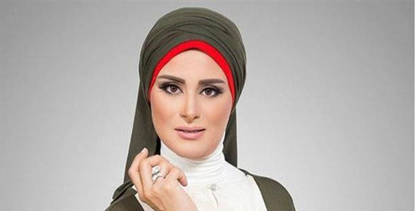 المذيعة لمياء فهمي عبد الحميد