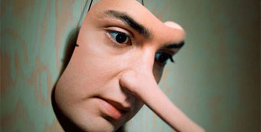 8 علامات تدل على كذب شريكك