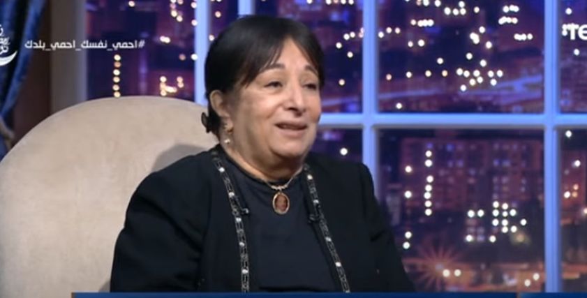 الفنانة سميرة عبد العزيزة