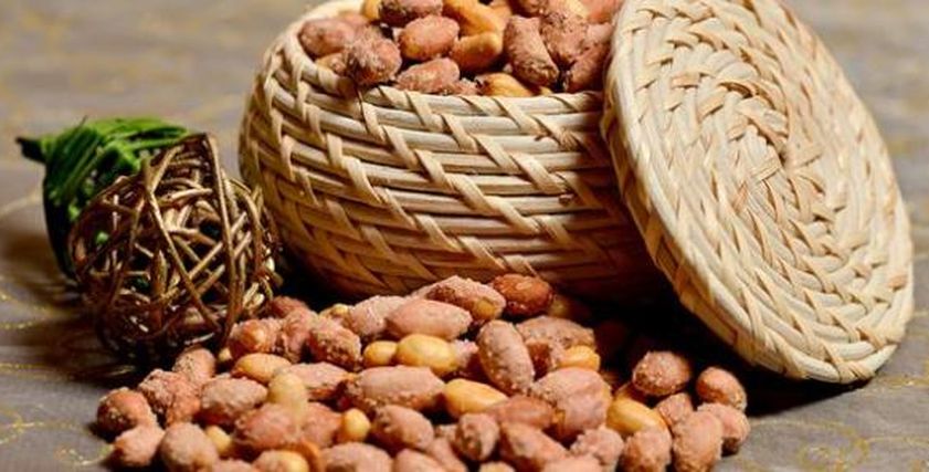 تحميص السوداني واللب في البيت
