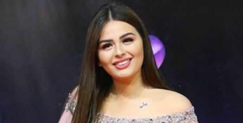الفنانة هنادي مهنا