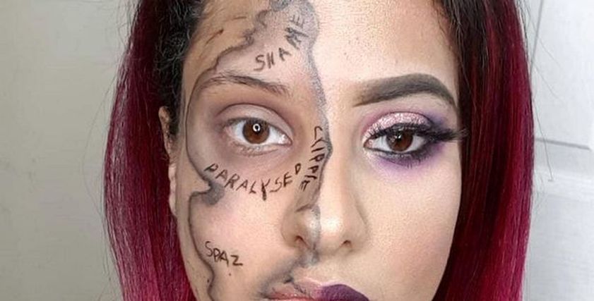 بينها قبيحة ومعاقة.. مصممة ماكياج يمنية تكتب على وجهها تعابير مؤذية